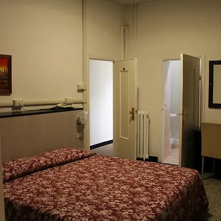 Agnello D'oro 3* Genova